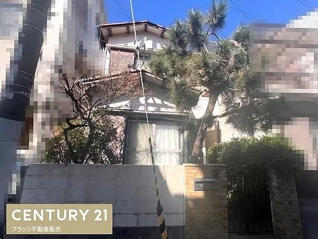 Used single-family home, Hankyu Takarazuka Line Toyonaka Station, 23 minutes on foot
