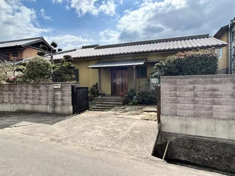 Sanuki City, Samukawa Town, Ishida Nishi Single-story building 4LDK