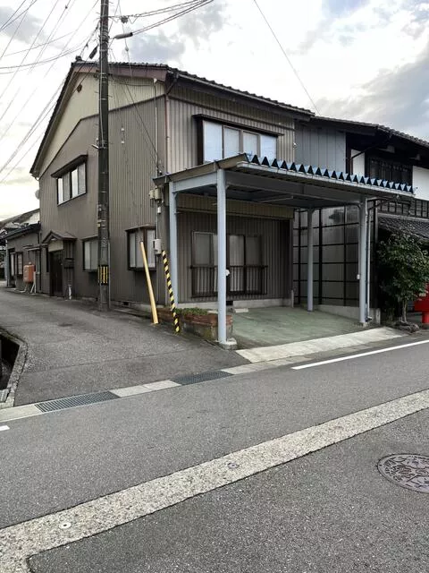 Toyama City Yao Town Fukushima (Etchu Yao Station) 2-story 6LDK