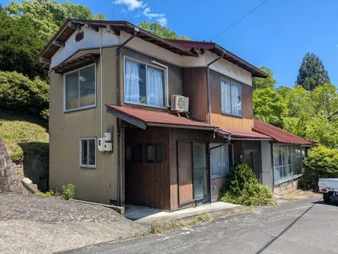 Nita-gun Okuizumo-cho, Sahaku (Izumo Hachiyade Station) 2-story 4DK