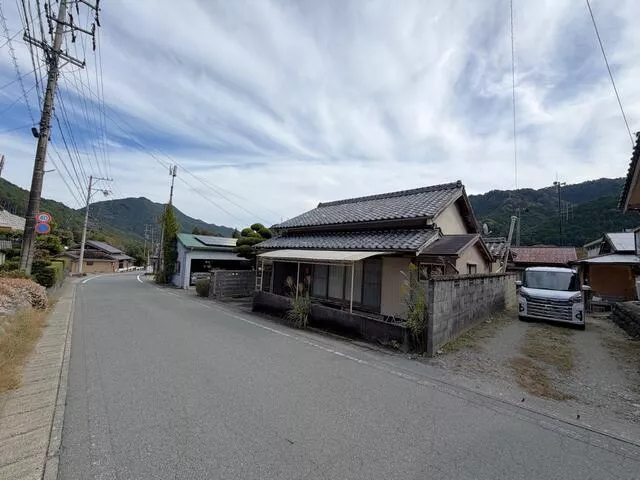 Matsusaka City, Iitaka Town, Nanokaichi (Matsusaka Station) Single-story building 5DK