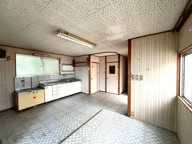 3-chome, Midori-cho, Kita-ku, Kobe City (Yama no Machi Station) 2-story building 5DK