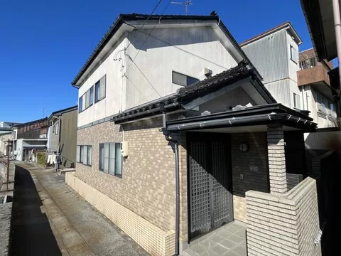 Uozu City, Shinkakukawa 1-chome (Dentetsu Uozu Station), single-story building, 4DK