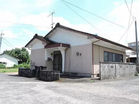 Makata (Kobayashi Station) 3.5 million yen