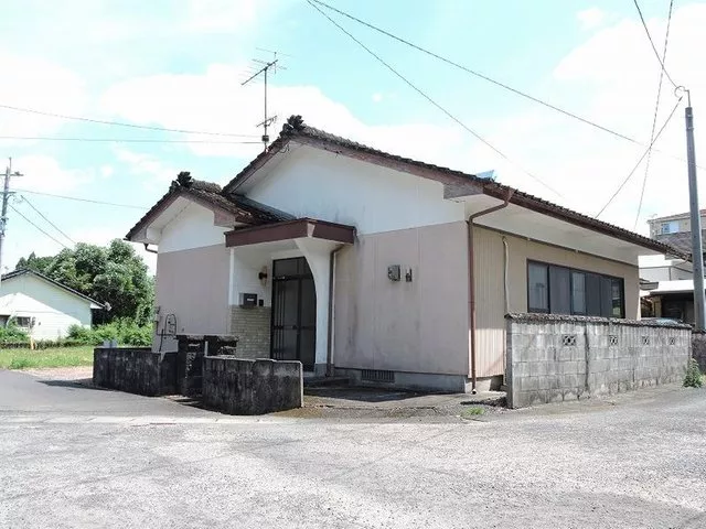 Makata (Kobayashi Station) 3.5 million yen