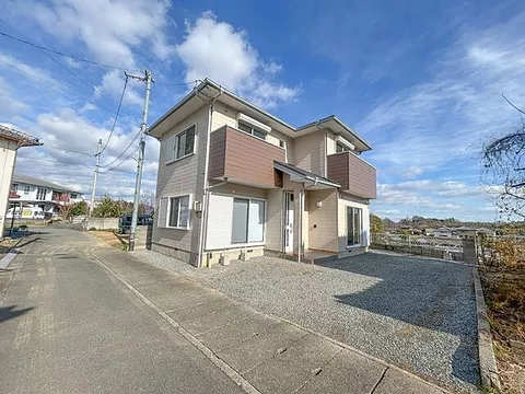 Used single-family home in Kawashima Town, Yoshinogawa City, Kuwamura