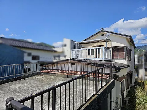 Used single-family home in Usami, Ito City