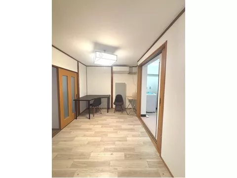 Spacious 5LDK with plenty of rooms◆Two balconies◆5-minute walk to elementary school and convenience store