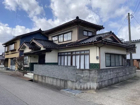 Takaoka City Nakada 2-story 4LDK