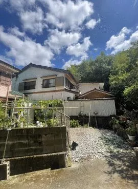 2-chome, Meito-cho, Tokushima-city (Ayukuro station) 2F 4DK

2,000,000 yen