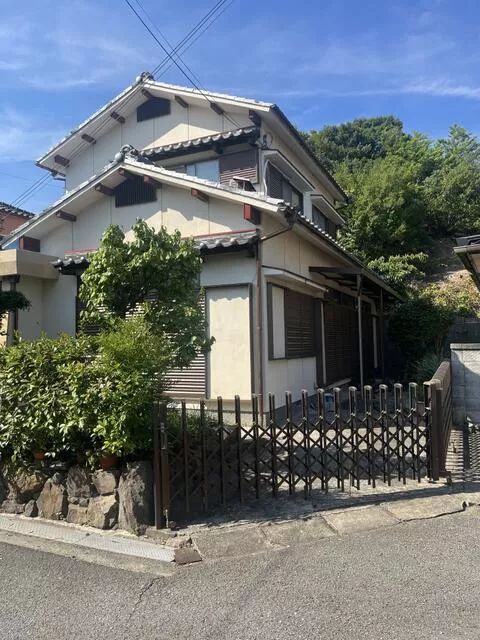 Wakayama City, Honwaki (Isonoura Station) 2-story building 6DK