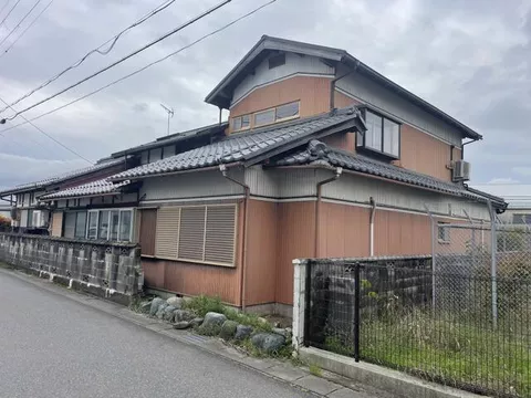 Higashiomi City, Misono-cho (Shin-Yokaichi Station) 2-story 10LDK