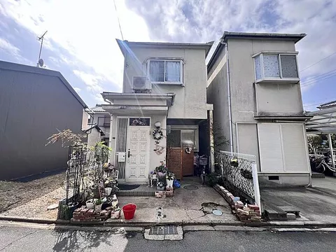 Used single-family home Kuze Minaguchi
