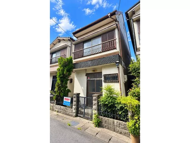 Perfect for redevelopment land or income-generating detached houses☆ Well-established living environment and sunny location／