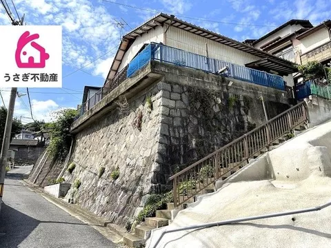 Good sunlight, ventilation, and view! Available for viewing!