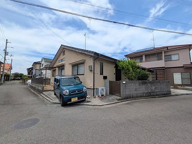 Used single-family home in Iyo City, Ozaki