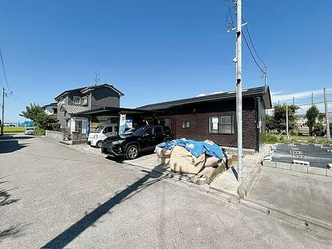 Used single-family home Niigata City Nishikambara Ward Nakanokuchi