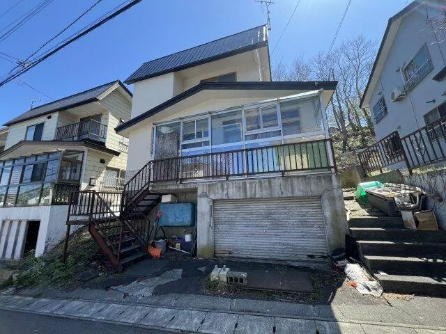 Otaru City, Matsugae 1-chome (Otaru Station) 3-story building 5LDK