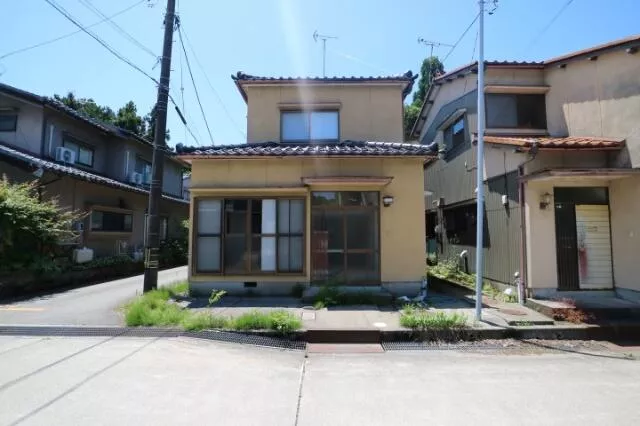 4DK, 2-story building in Suemachi 17, Kanazawa City (Nomachi Station)