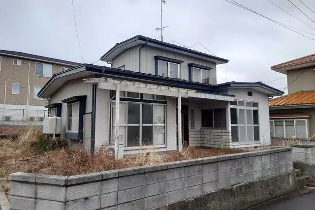 Hachinohe City, Oaza Nakaihayashi, Aza Kaminari, 2-story, 6DK