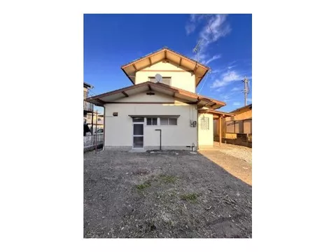 This property has a Japanese-style room.