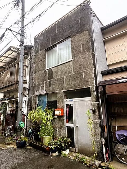 Neyagawa City, Kurohara Jonai-cho (Neyagawa City Station) 2-story 4DK