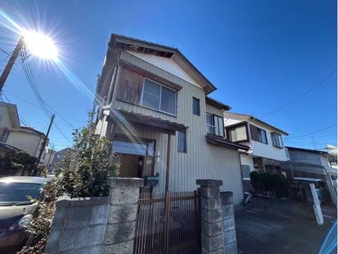 Oshikiri 3.3 million yen