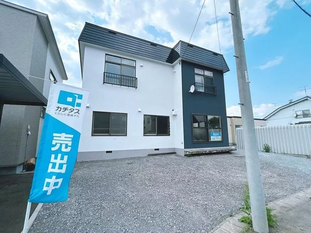 Open house held, interior and exterior renovation completed, two-family consideration possible, parking for 3 cars, garden space