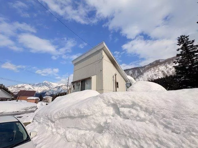 Ichinosawa (Iwappara Ski Resort Station) 3 million yen