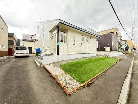 ◆ 3LDK+S in Midorigaoka, Ebetsu City ◆ 8-minute walk from bus stop "Jouhou Daigaku Mae"