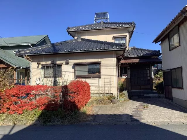 12.8 million yen, Otsuka Town