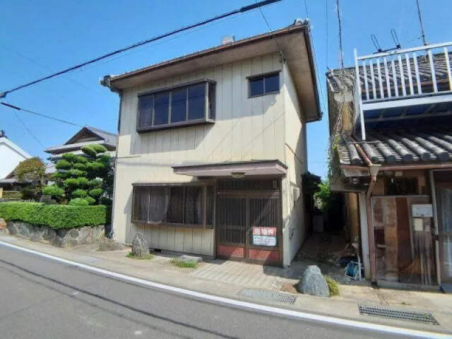 Yoshinogawa City, Yamakawa Town, Tsutsumichi (Yamase Station) 2-story building 5SLDK