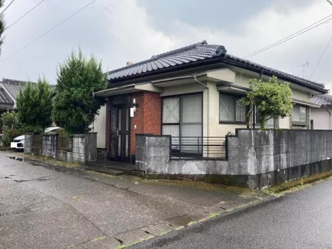 Kamikawa Higashi 3-chome, Miyakonojo City, 1-story, 5DK
