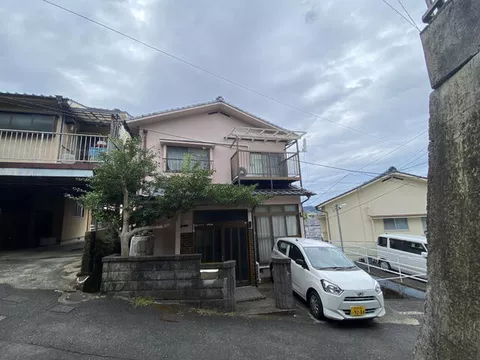 Sasebo City, Higashiyama Town (Sasebo Station), 3-story building, 7DK