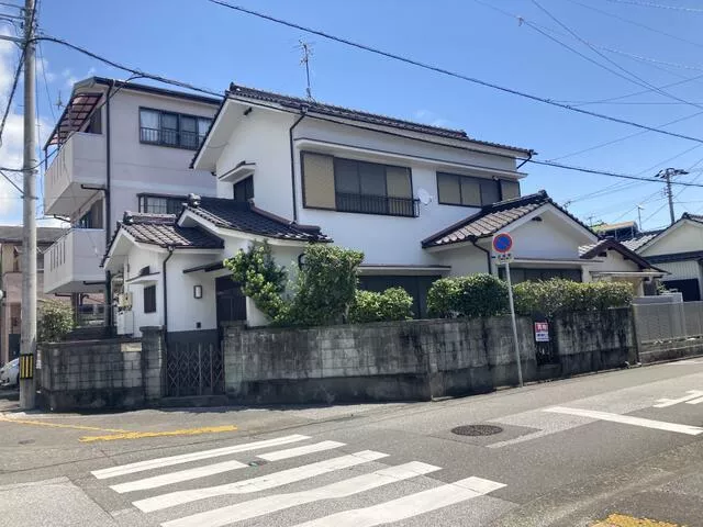 Kochi City, Shioyazaki-cho 2-chome 2-story building 4DK
