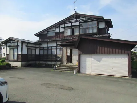 Kamiyama Town, Mogami District, Oaza Kamiyama (Shinjo Station) 2-story 8DK
