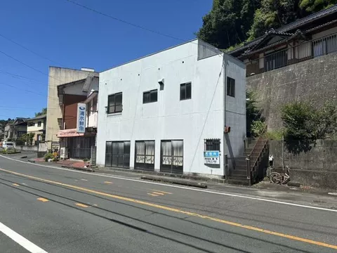 Yatsushiro, Yawatahama city (Yawatahama station) 2F 2K

4,000,000 yen