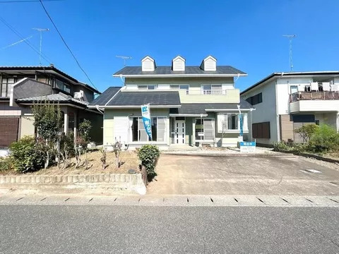 Open house event held. Limited-time current sale until September 27. We will carry out weeding on the premises.