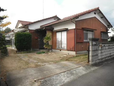 Niihama City, Yahata 2-chome (Niihama Station), 2-story, 6LDK