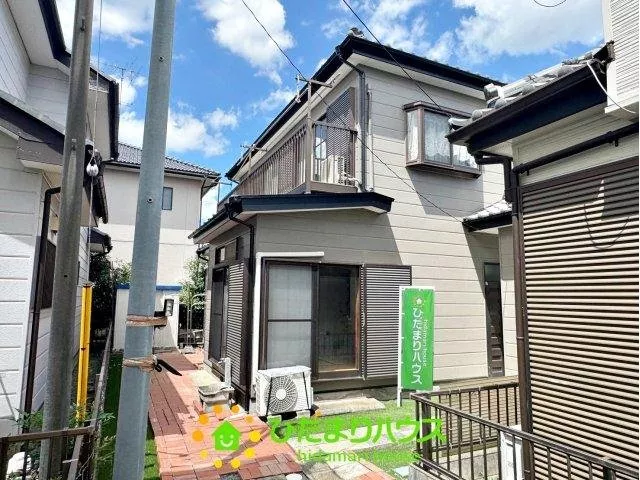 Good sunlight with a 6m road on the east side, easy access for vehicles ♪ A Peaceful warmth house after purchase