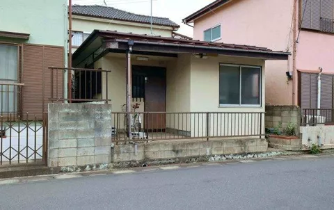 Iruma-gun Moroyama-cho Oaza Ichiba (Kawakazu Station) Single-story building 2K