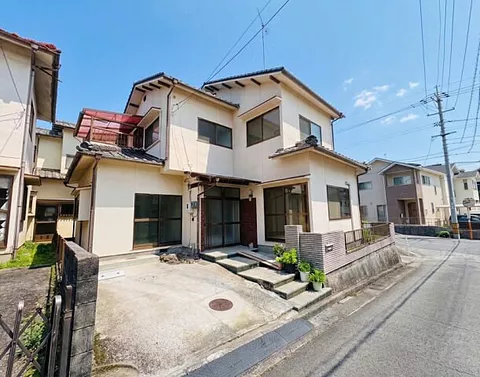 Used single-family home in Takatori Minami 1-chome, Asaminami-ku