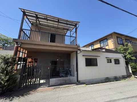 Yamato Takada City, Kasuga 2-chome (Takada City Station) 2-story building 7DK