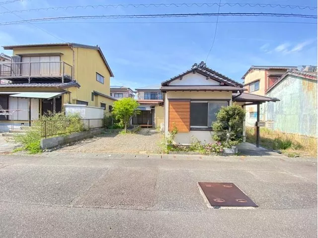 [Detached house in Ishizu Port Town, Yaizu City] Currently for sale as is, without building registration!