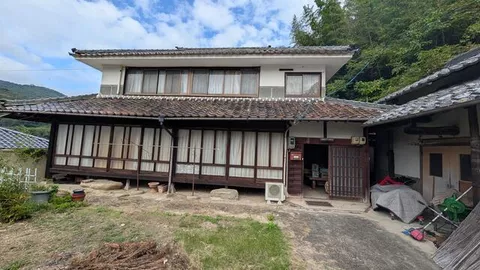 Oda-gun Yakage-cho Kamitakasue (Yakage Station) 2-story building 10DK
