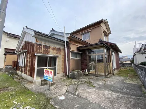 Shimoniikawa District Nyuzan Town Nyuzan (Nyuzan Station) 2-story 7SDK