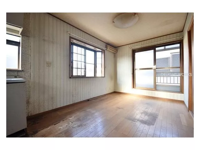 Directly connect homes with the people who live in them. Honest home searching made possible by direct sales from the seller.