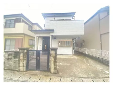 ◇Used detached house near Chiba North Interchange! ◇Located in a quiet residential area with a road width of about 6.6m