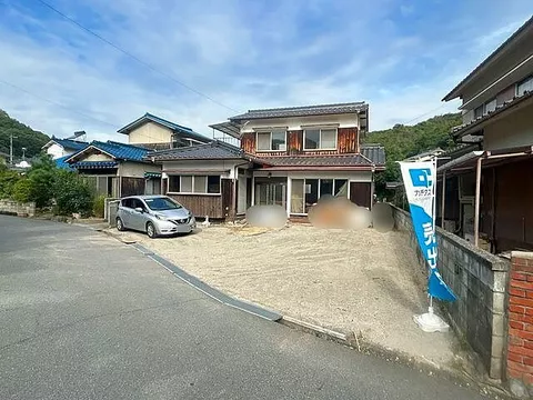 Used single-family home in Mihara City, Nakanocho 8-chome