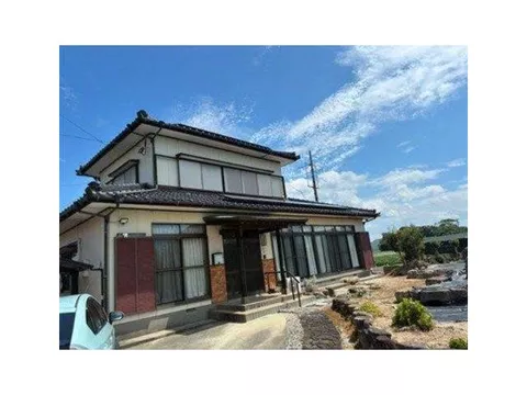 Oaza Higashitsutsu (Yoshinogari Park Station) 8 million yen